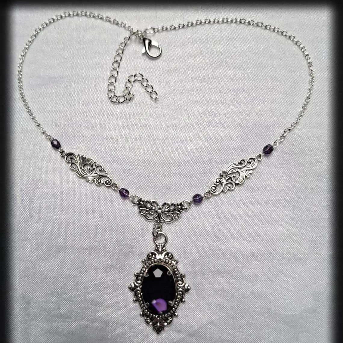 Фиолетовое волшебное ожерелье  – обзор и цена Women'S Victorian Accessories